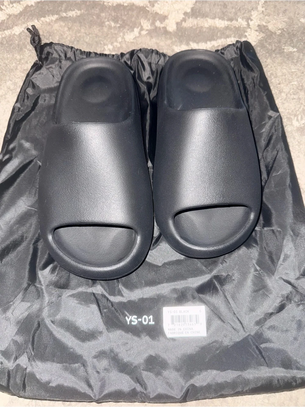 YZY Yeezy YS-01 Black Slides Men’s Size 6 NEW w/ Dust Bag
